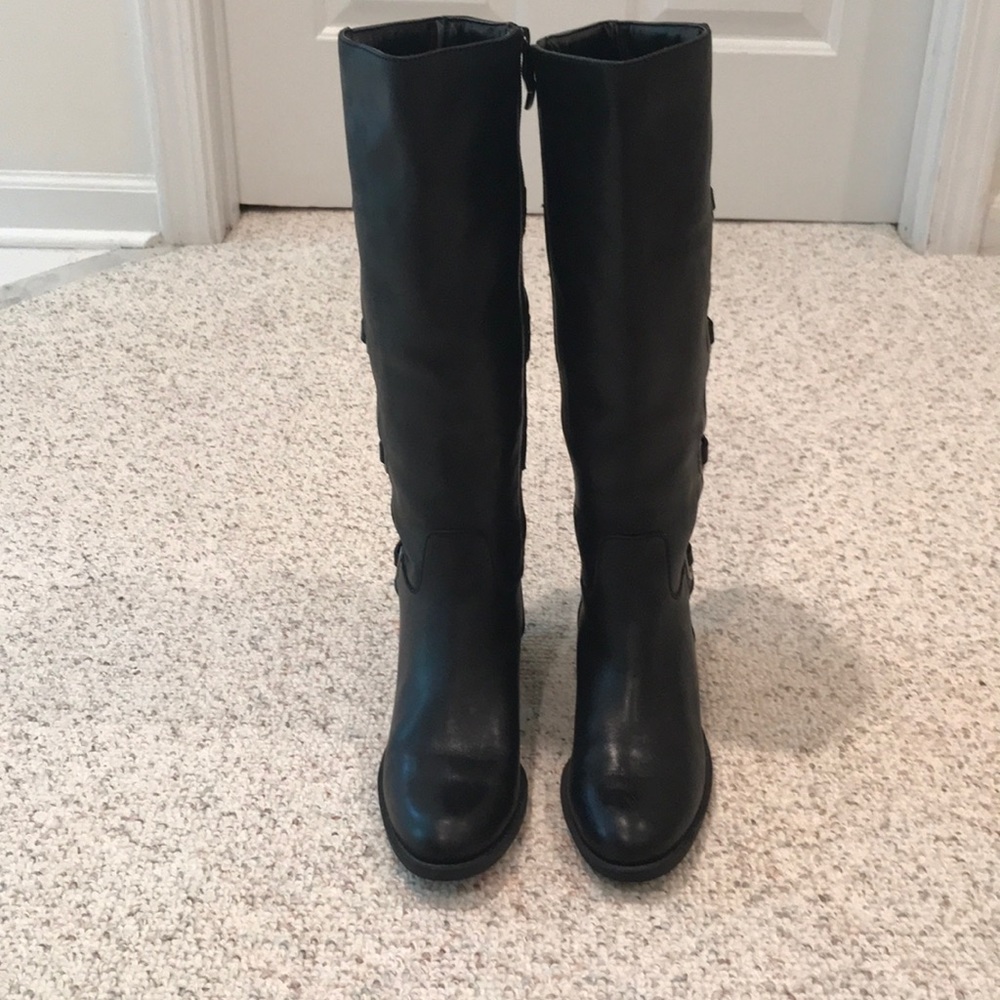 BCBGeneration size 6.5 riding boots in black